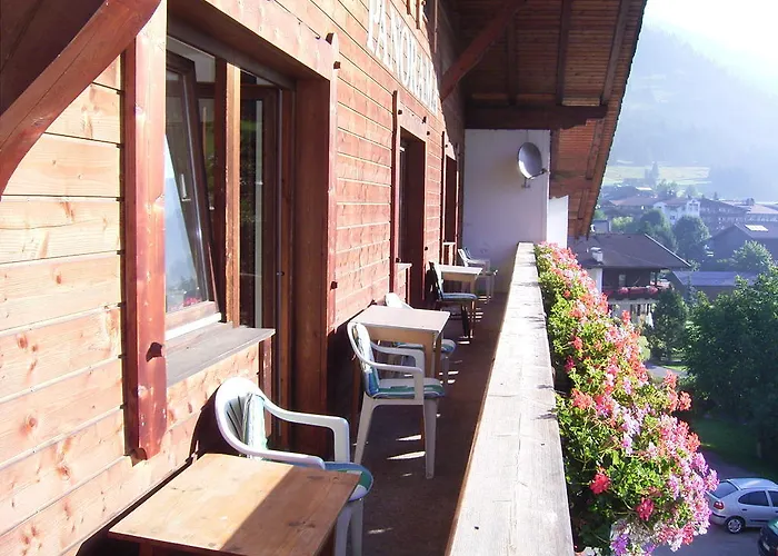 Haus Panorama ليرموس